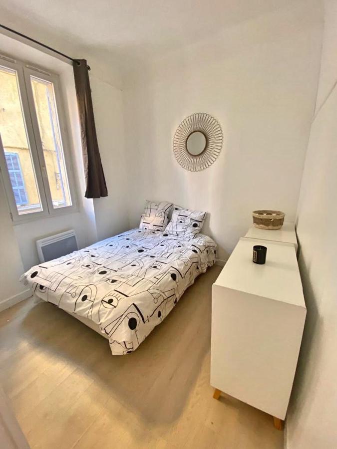 Appartements Cosy Au Centre De ラ・セーヌ・シュル・メール エクステリア 写真